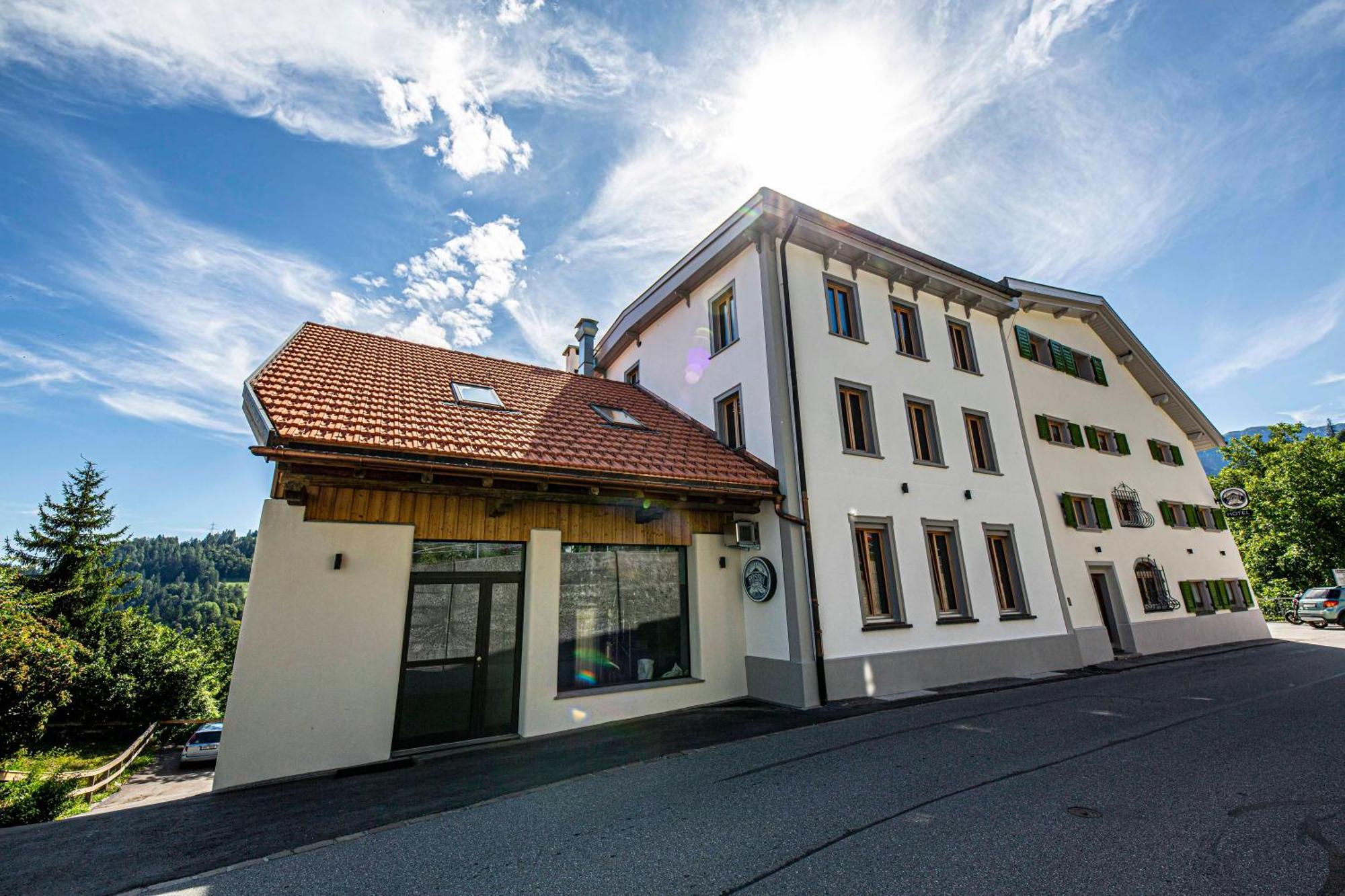 Gasthaus Roessli Versam المظهر الخارجي الصورة